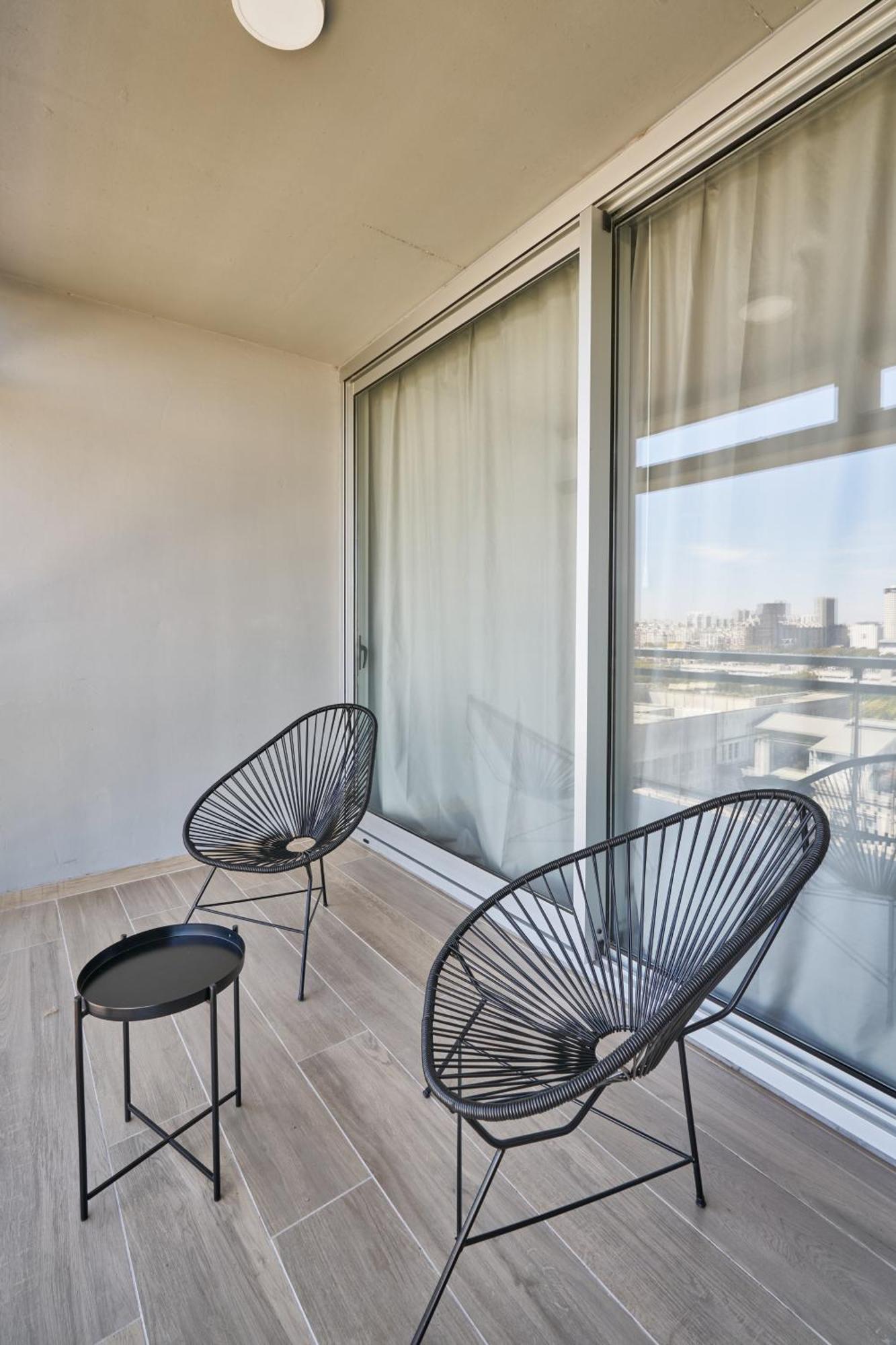 Almarena Puerto Retiro Affiliated By Melia Aparthotel Буенос Айрес Екстериор снимка