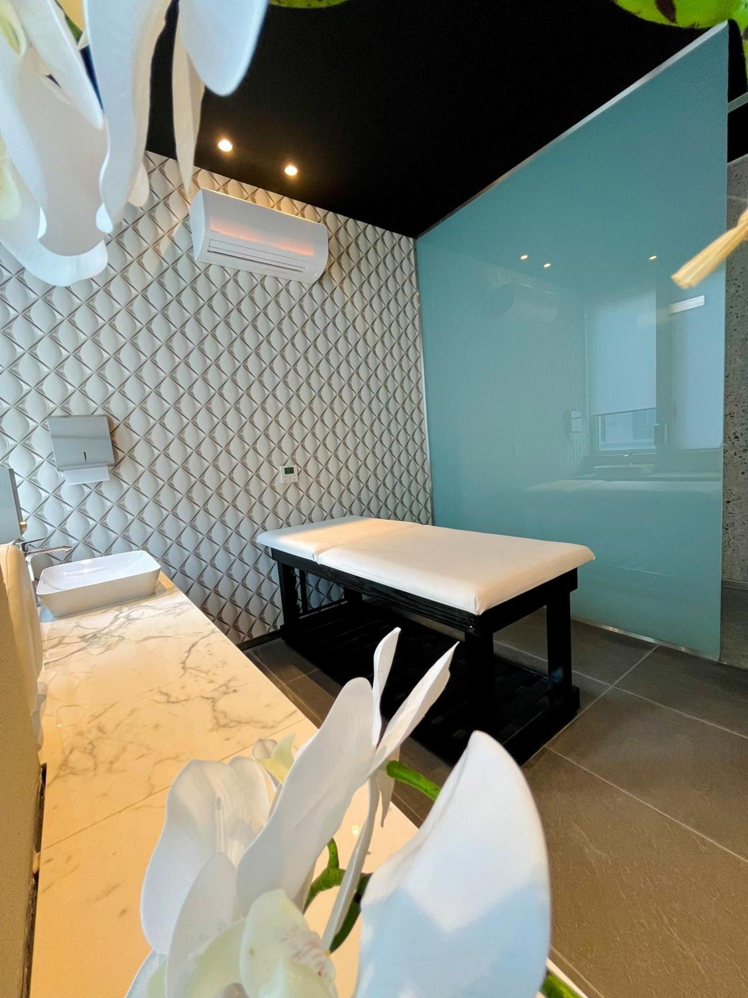 Almarena Puerto Retiro Affiliated By Melia Aparthotel Буенос Айрес Екстериор снимка